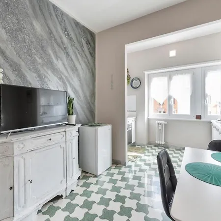Regina Luxury Flat * Řím